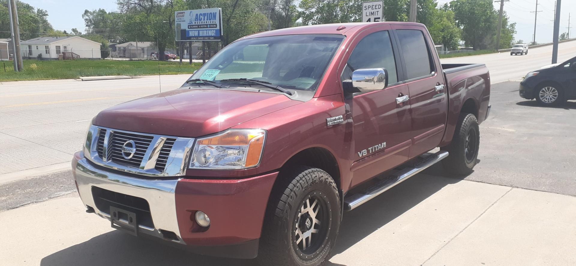 2014 Nissan Titan SV (1N6BA0EC1EN) with an 5.6 V8 engine, Automatic transmission, located at 2015 Cambell Street, Rapid City, SD, 57701, (605) 342-8326, 44.066433, -103.191772 - CARFAX AVAILABLE - Photo#1